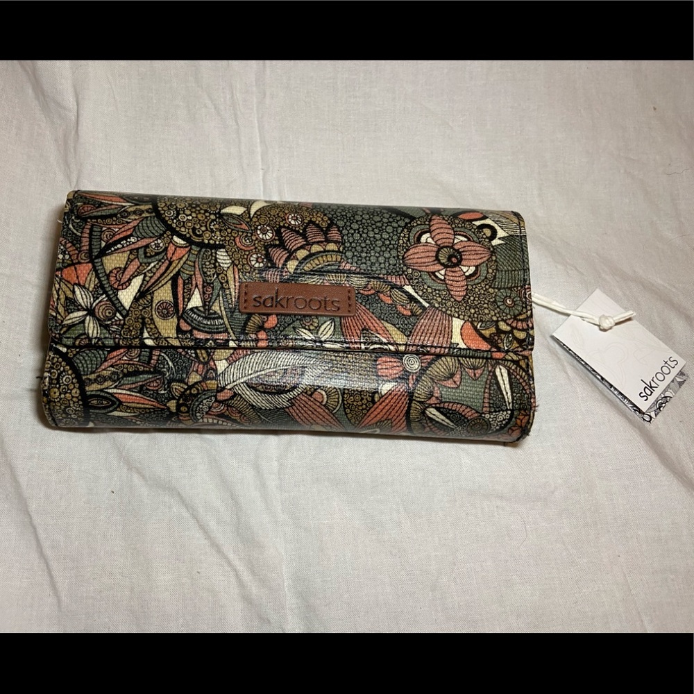Sakroots wallet